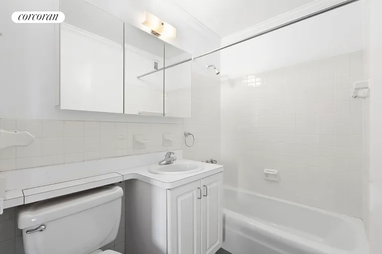 New York City Real Estate | View 1619 Third Avenue, 22K | room 8 | View 9