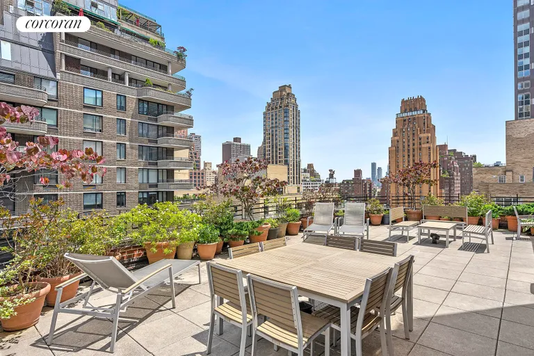 New York City Real Estate | View 310 East 49th Street, 3C | room 5 | View 6