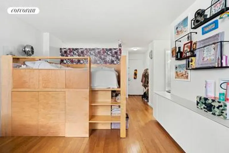New York City Real Estate | View 2 South End Avenue, 5J | room 1 | View 2