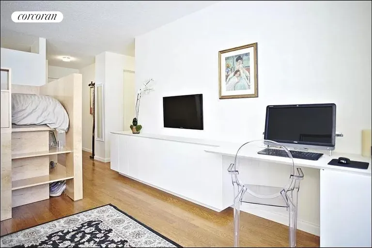 New York City Real Estate | View 2 South End Avenue, 5J | room 5 | View 6