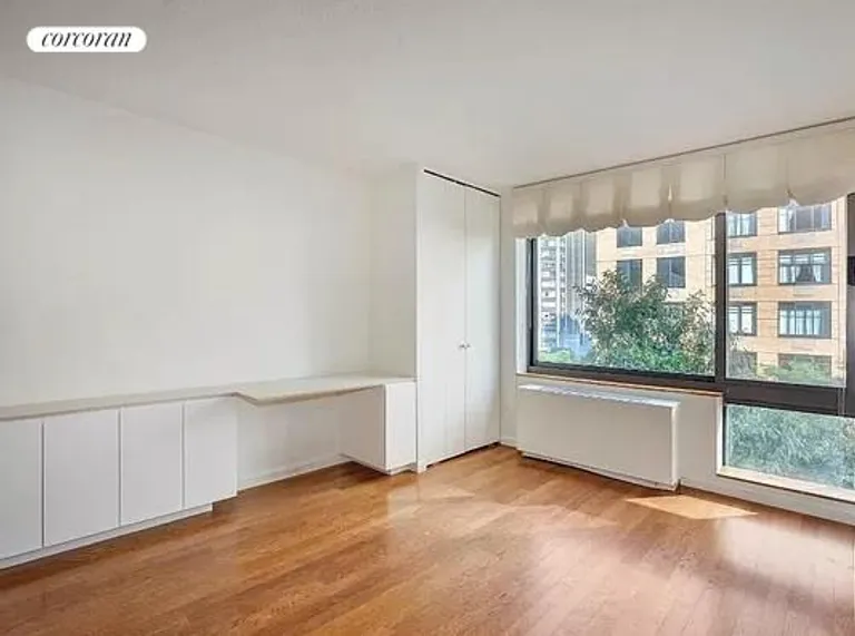 New York City Real Estate | View 2 South End Avenue, 5J | room 9 | View 10