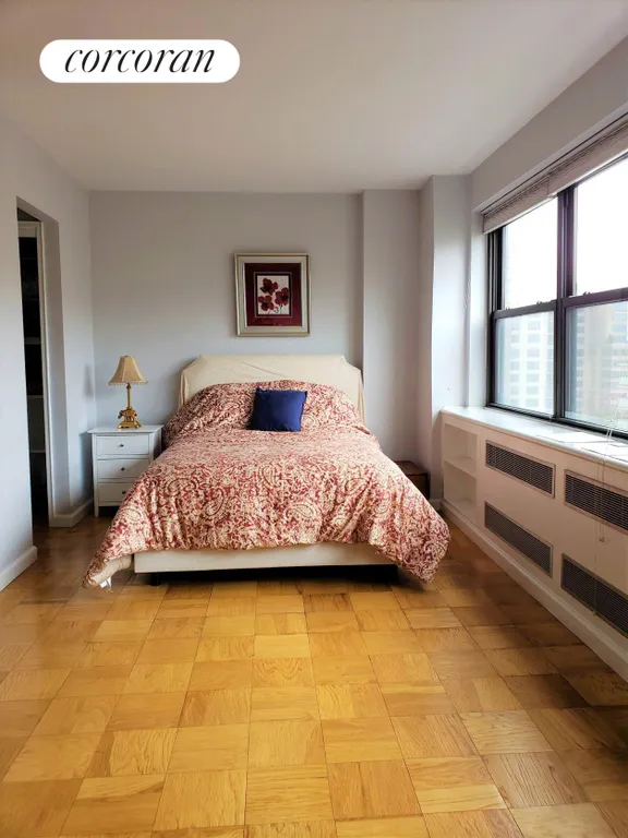 New York City Real Estate | View 205 West End Avenue, 16R | alcove | View 2