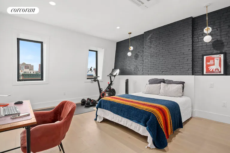 New York City Real Estate | View 191 Lefferts Place | room 5 | View 6