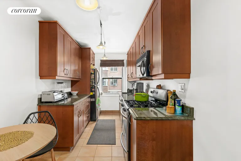 New York City Real Estate | View 570 Grand Street, H1406 | Eat-In Kitchen | View 2