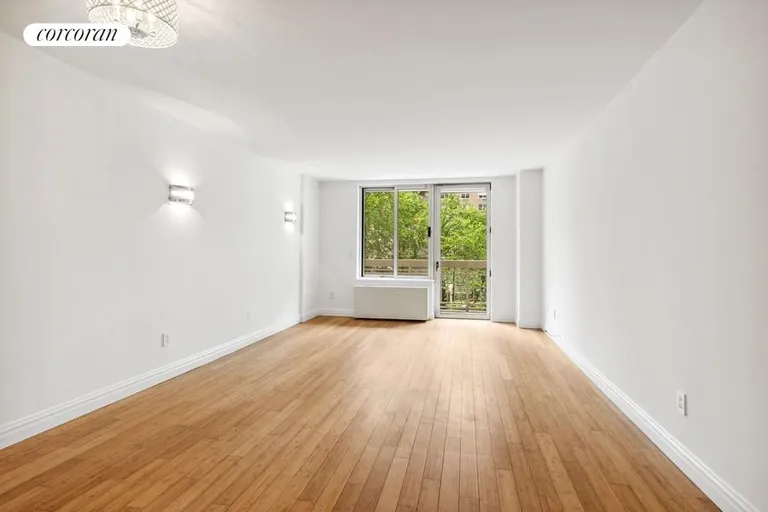 New York City Real Estate | View 170 East 87th Street, W5G | Living Room | View 2