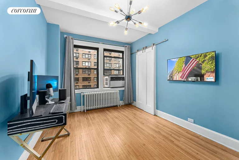 New York City Real Estate | View 457 West 57th Street, 806 | room 5 | View 6