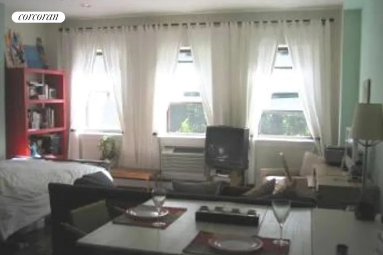New York City Real Estate | View 167 Prospect Park SW, 2A | room 1 | View 2