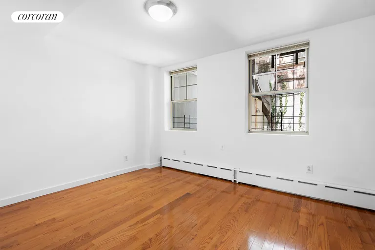 New York City Real Estate | View 145 West 21st Street, 1 | room 3 | View 4