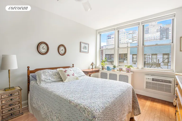 New York City Real Estate | View 515 East 88th Street, 5E | Primary Bedroom | View 4