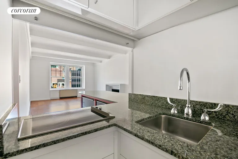 New York City Real Estate | View 575 Park Avenue, 603 | Kitchen | View 3