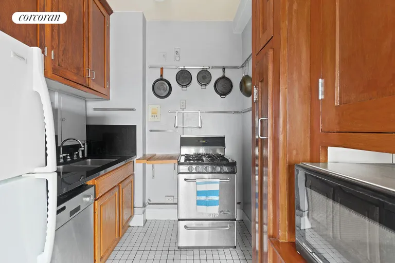 New York City Real Estate | View 209 Lincoln Place, 7F | room 3 | View 4