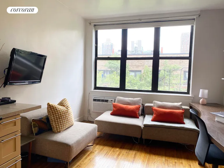 New York City Real Estate | View 330 East 90th Street, 5C | room 1 | View 2