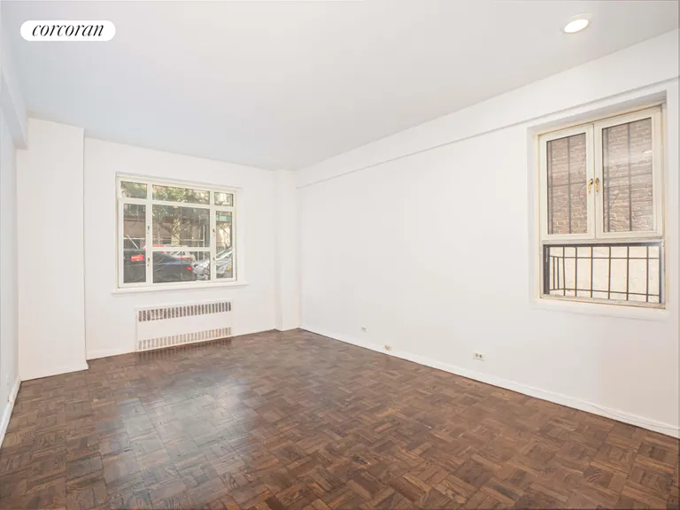 New York City Real Estate | View 4 East 89th Street, 1C | Office/Consult | View 7