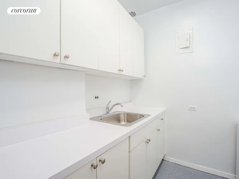 New York City Real Estate | View 4 East 89th Street, 1C | Kitchenette | View 8