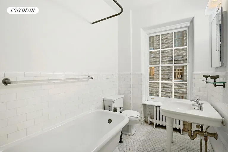 New York City Real Estate | View 1 West 64th Street, 2C | Full Bathroom | View 18