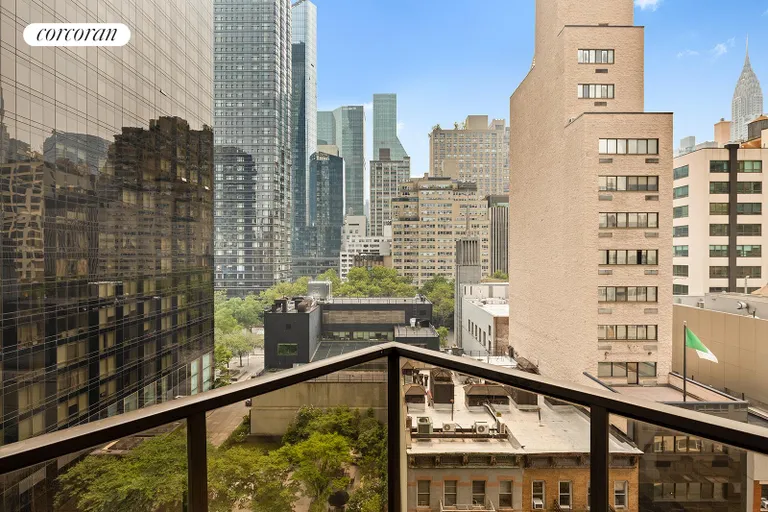 New York City Real Estate | View 100 United Nations Plaza, 11D | Southern skyline view | View 5