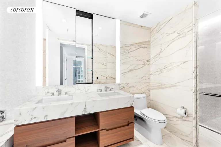 New York City Real Estate | View 30 Riverside Boulevard, 21H | Full Bathroom | View 4