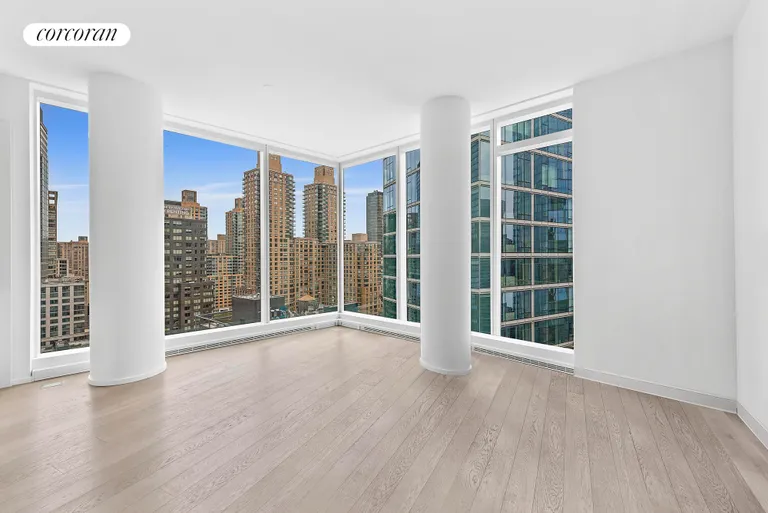 New York City Real Estate | View 30 Riverside Boulevard, 21H | Living Room | View 5