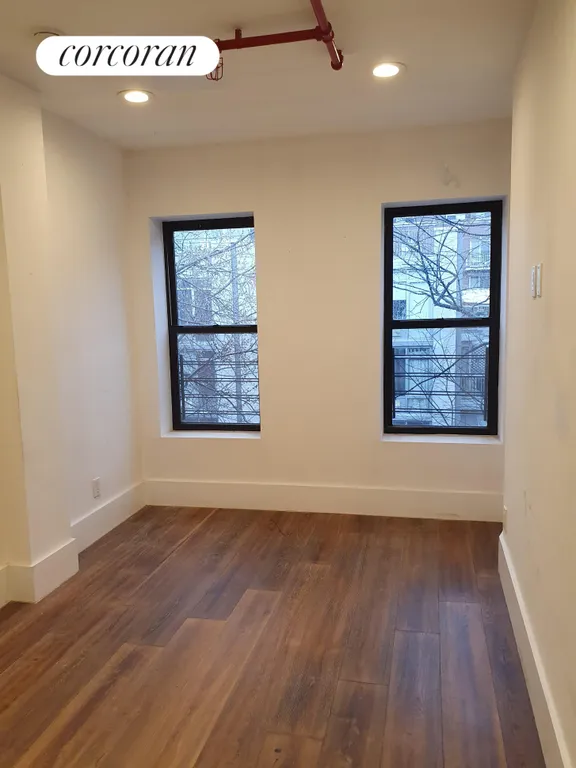 New York City Real Estate | View 923 Bedford Avenue, 4R | 2 Beds, 1 Bath | View 1