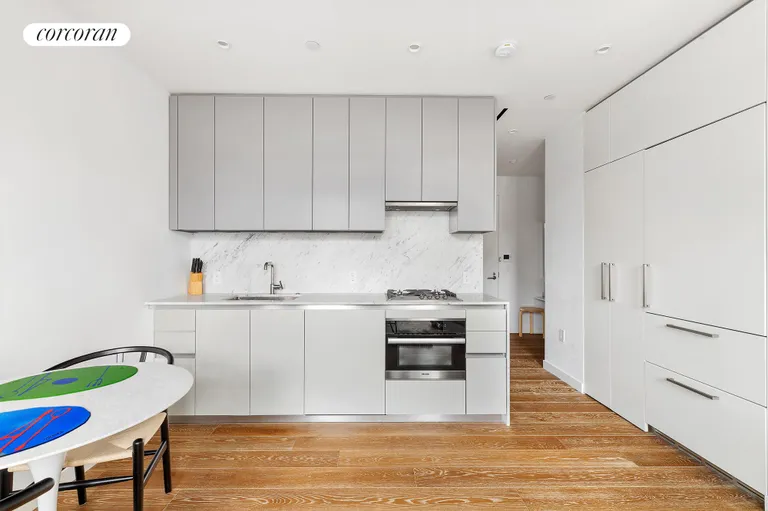 New York City Real Estate | View 287 East Houston Street, 5C | room 3 | View 4
