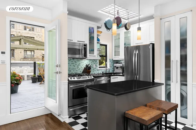 New York City Real Estate | View 259 West 85th Street, 6 | Kitchen | View 4