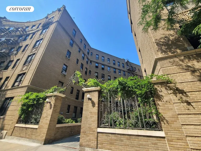 New York City Real Estate | View 779 Riverside Drive, B22 | room 2 | View 3