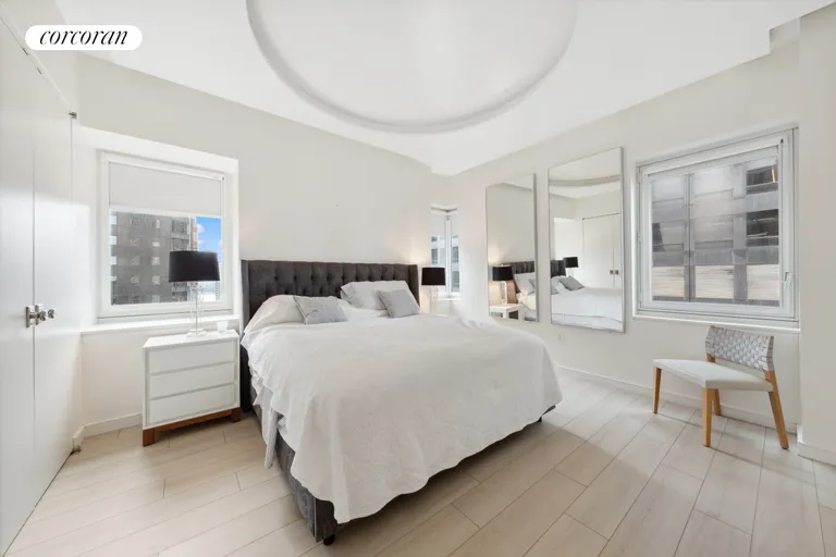 New York City Real Estate | View 70 West 45th Street, PH2 | room 4 | View 5
