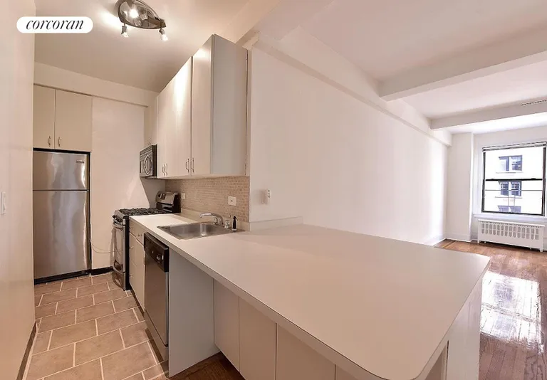 New York City Real Estate | View 40 West 72nd Street, 83 | Kitchen | View 4