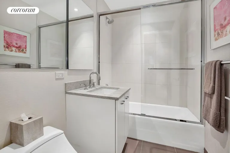 New York City Real Estate | View 33 West 56th Street, 4A | Full Bathroom | View 12