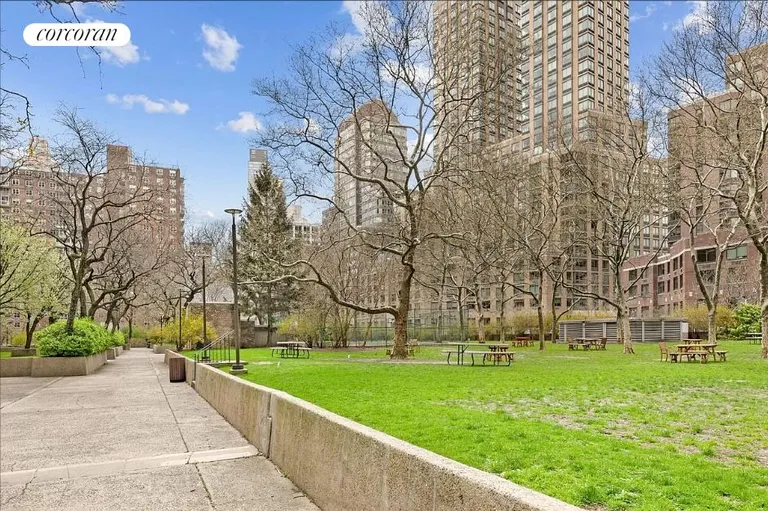 New York City Real Estate | View 165 West End Avenue, 20J | room 9 | View 10