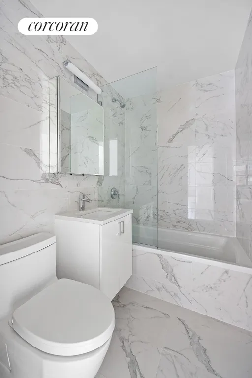 New York City Real Estate | View 201 East 28th Street, 6E | Primary Bathroom | View 6