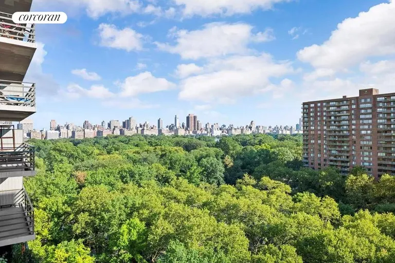 New York City Real Estate | View 400 Central Park West, 15C | room 3 | View 4