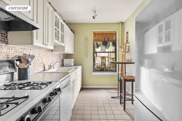 New York City Real Estate | View 264 6TH AVENUE, 1H | Kitchen | View 4