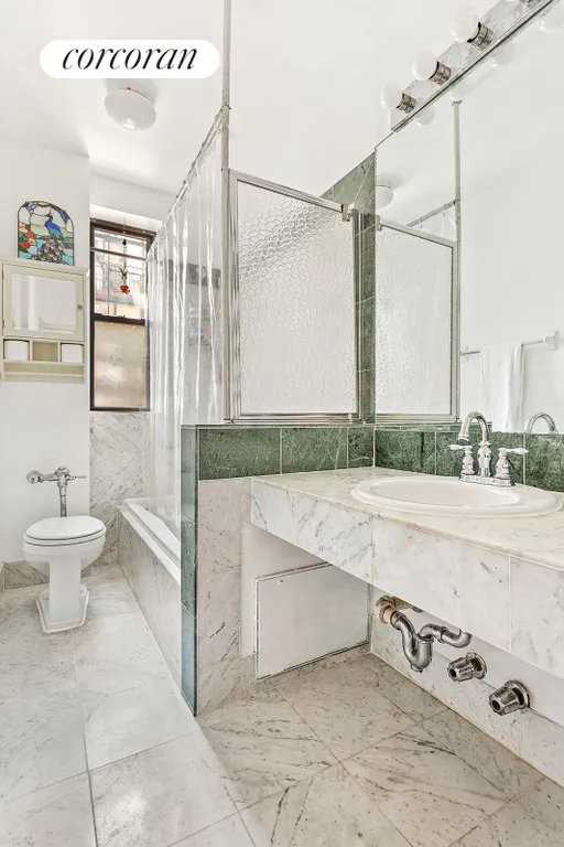 New York City Real Estate | View 264 6TH AVENUE, 1H | Full Bathroom | View 5