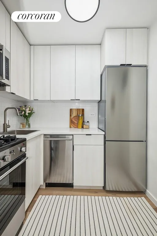 New York City Real Estate | View 330 East 49th Street, 4G | room 5 | View 6