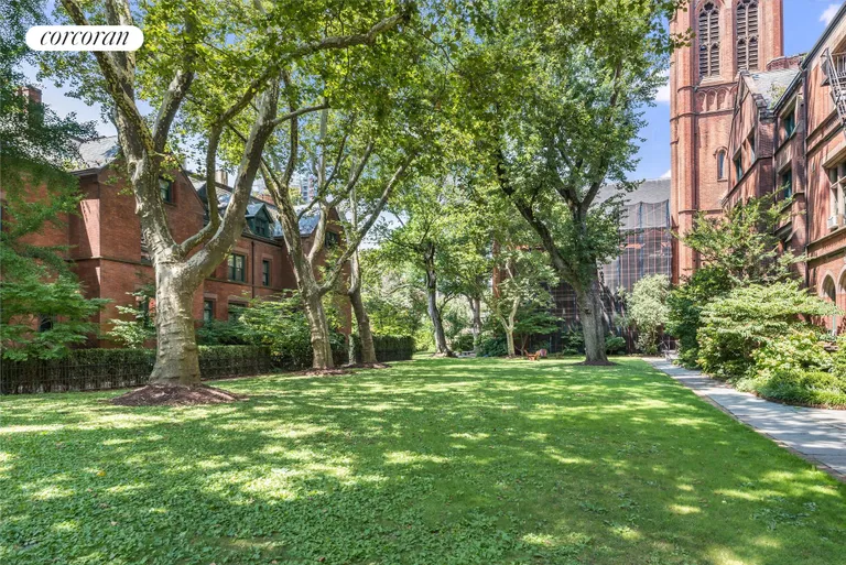 New York City Real Estate | View 177 Ninth Avenue, 4A | 4 Beds, 4 Baths | View 1