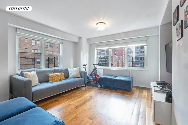 New York City Real Estate | View 400 East 54th Street, 9F | 2 Beds, 2 Baths | View 1