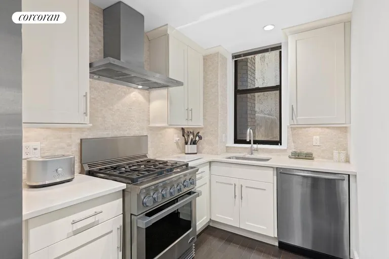 New York City Real Estate | View 339 East 58th Street, 1A | Kitchen | View 3