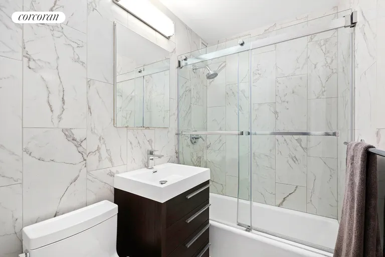 New York City Real Estate | View 205 Third Avenue, 1FG | Full Bathroom | View 8