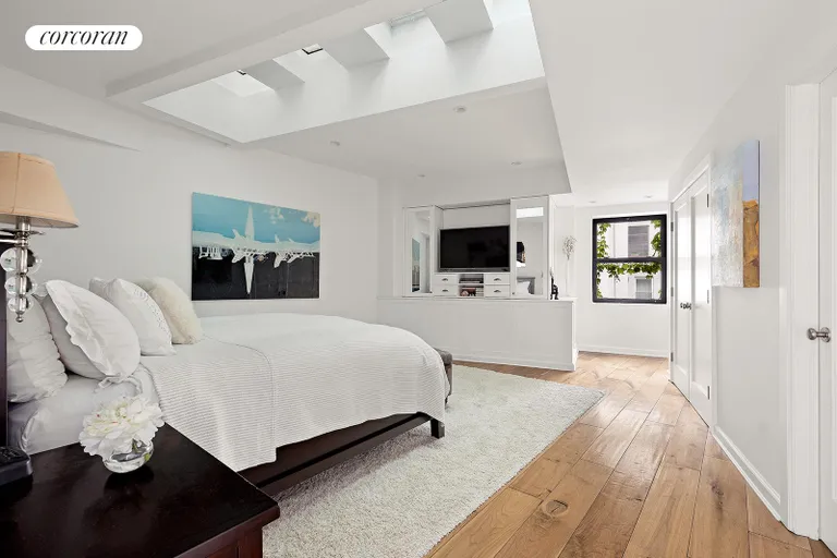 New York City Real Estate | View 377 West 11th Street, PHD | room 7 | View 8