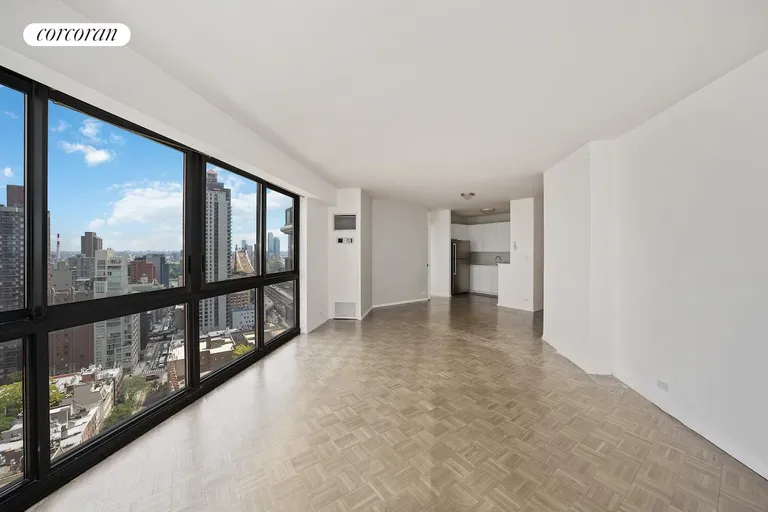 New York City Real Estate | View 200 East 61st Street, 26E | room 7 | View 8