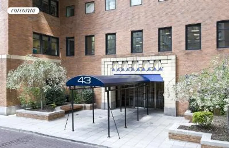 New York City Real Estate | View 43 West 61st Street, 11A | room 4 | View 5