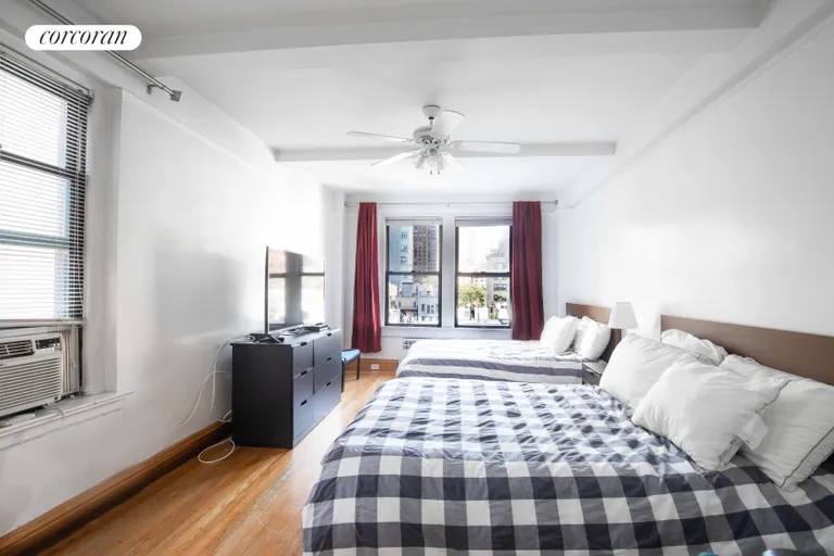 New York City Real Estate | View 319 East 50th Street, 9K | room 2 | View 3