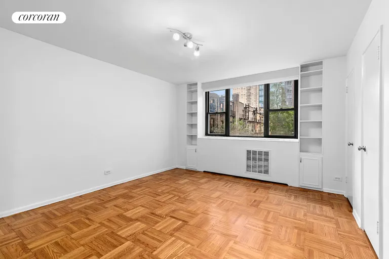 New York City Real Estate | View 315 East 72Nd Street, 4M | room 6 | View 7