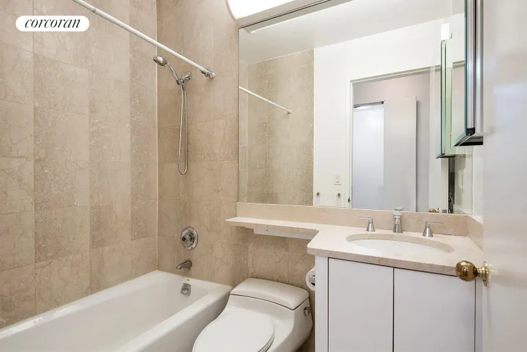 New York City Real Estate | View 205 East 68th Street, 2D | Full Bathroom | View 5
