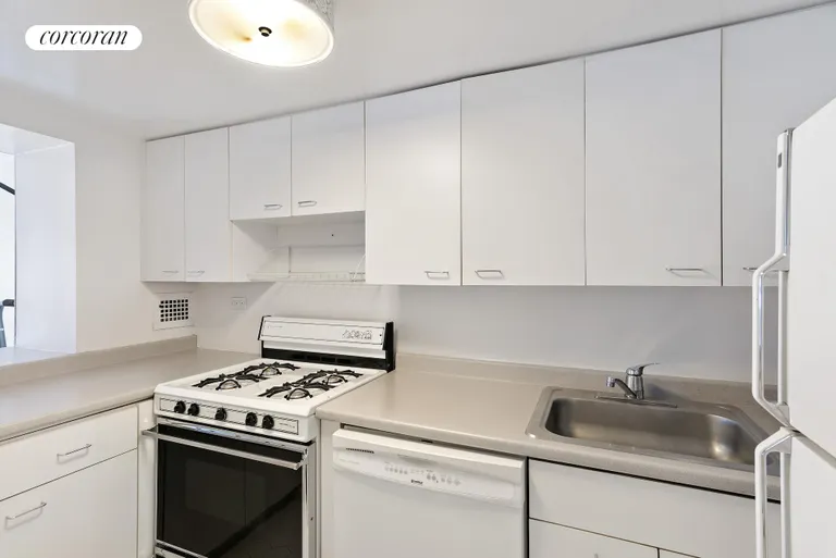 New York City Real Estate | View 372 Fifth Avenue, 8K | room 9 | View 10