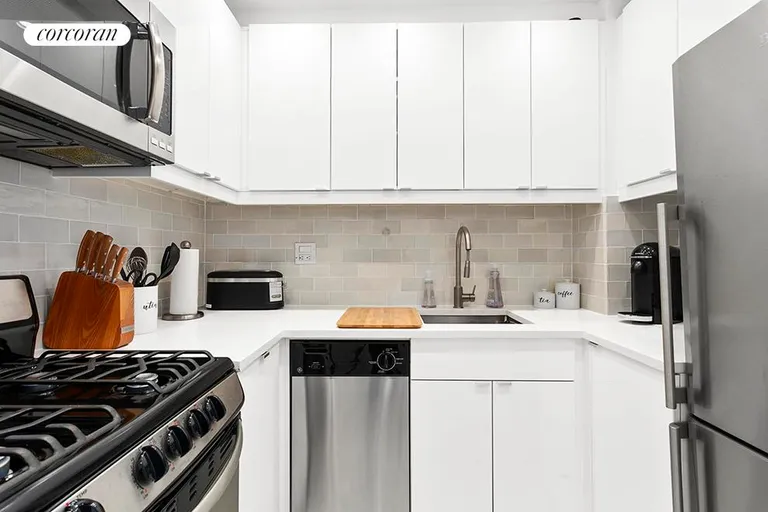 New York City Real Estate | View 301 East 66th Street, 10N | Kitchen | View 2