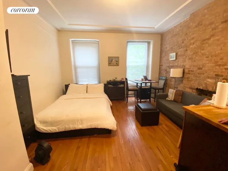 New York City Real Estate | View 222 East 50th Street, 3B | room 1 | View 2