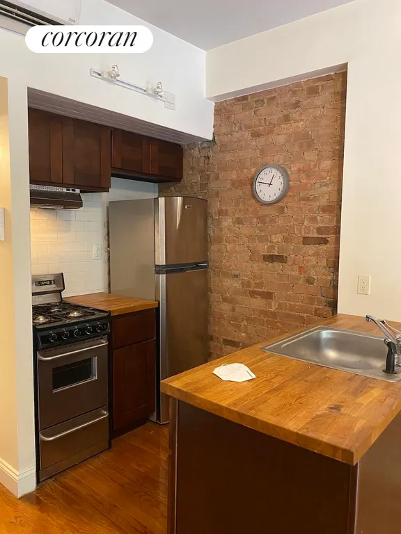 New York City Real Estate | View 222 East 50th Street, 3B | room 2 | View 3