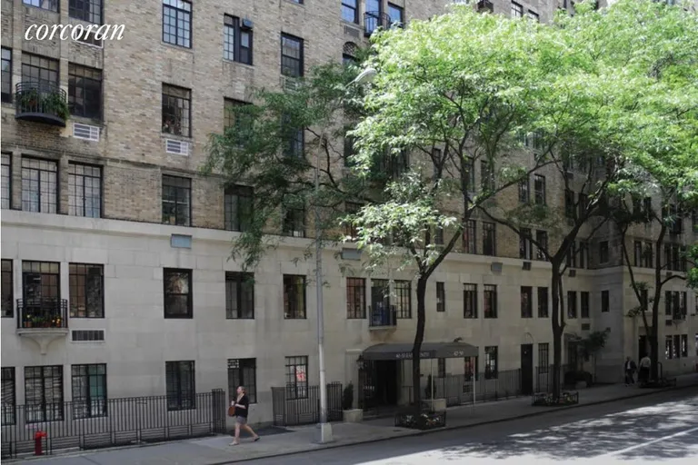 New York City Real Estate | View 40-50 East 10th Street, 1B | room 10 | View 11